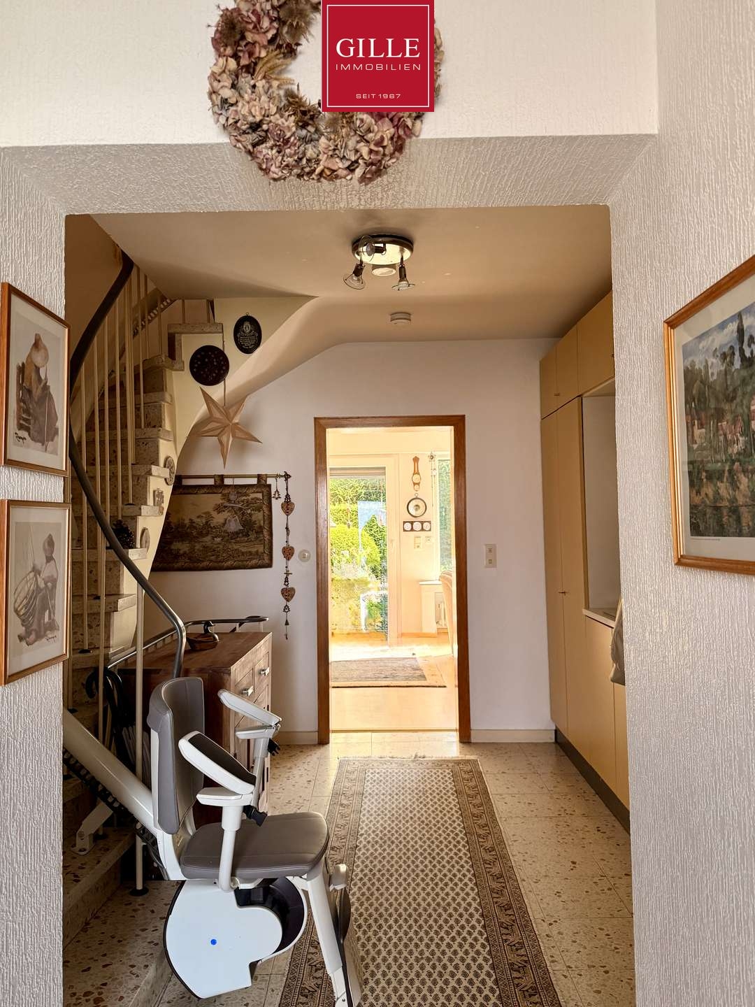 Ansicht 3 von: Neuss-Dreikönigenviertel: Attraktives und gepflegtes  1-Familien-Eckhaus mit Garten und Garage